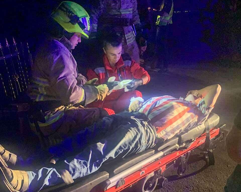 Рятувальники допомогли чоловікові, який упав на огорожу і травмував руку