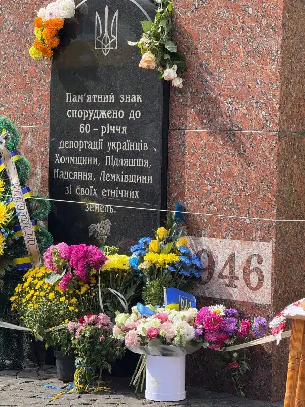 vshanuvaly-zhertvy-vyselennia-z-polshchi-03