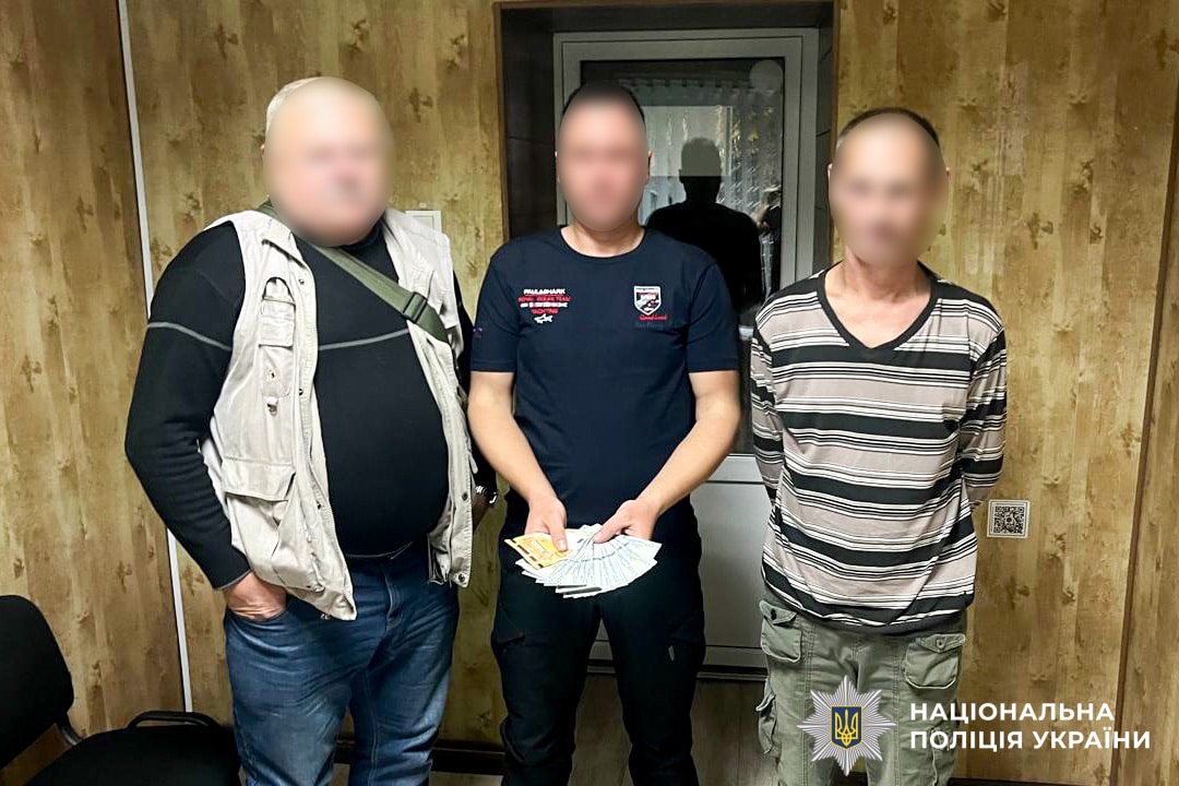 На Здолбунівщині таксист викрав у клієнта понад 140 тисяч гривень: гроші повернули