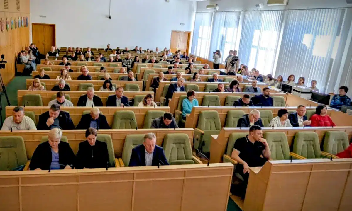 Кадрові та структурні рішення. Рівнеоблрада ухвалила зміни у сфері медицини та соціальних послуг