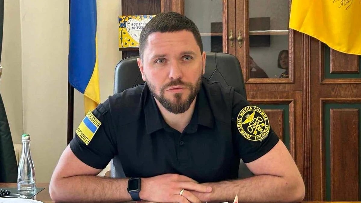Відмова свідчити в суді: екскерівнику Рівненської митниці оголосили підозру