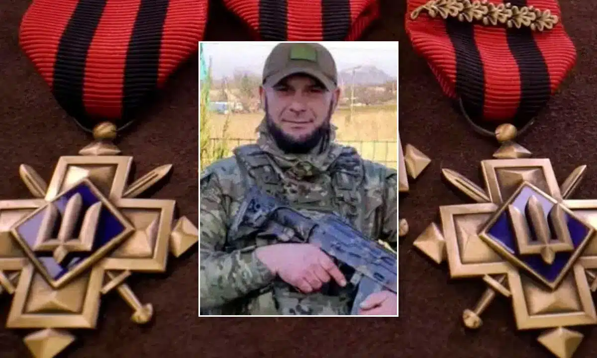 Воїн із Вараської громади Ігор Савонік нагороджений відзнакою «Золотий хрест» від Головнокомандувача ЗСУ