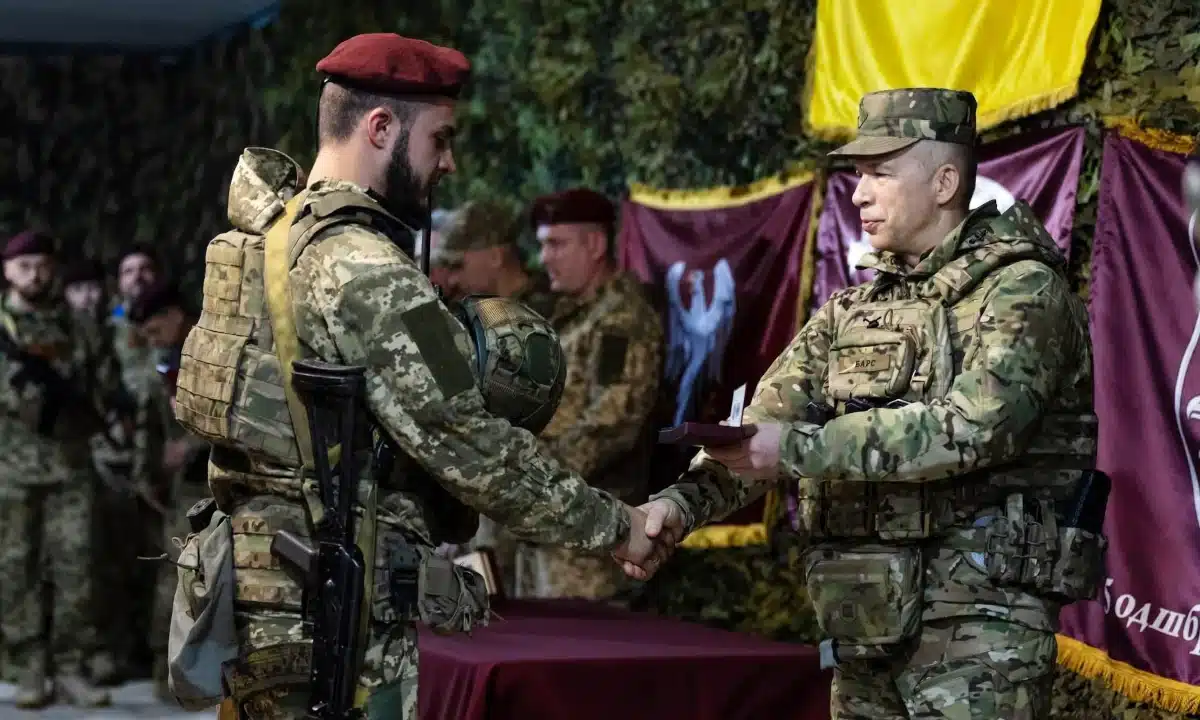 Військового з Рівненщини Івана Кравченю нагороджено орденом «За мужність»