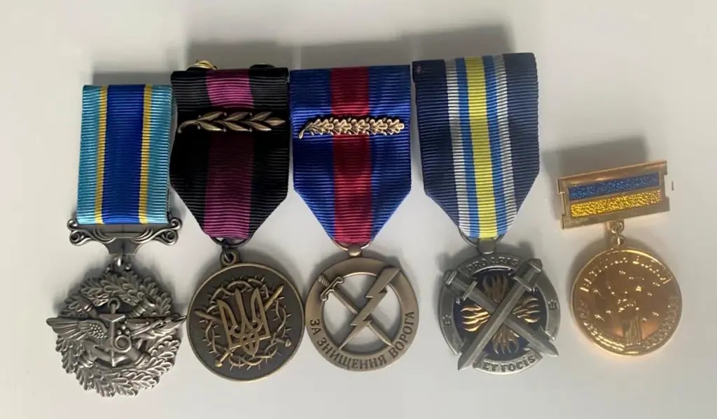 Ivan-Kravchenia-orden-za-muzhnist-02