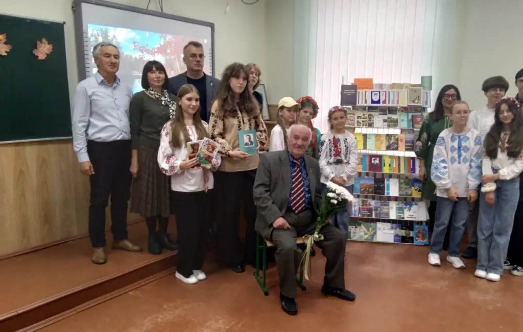 Yevhen-Shmorhun&#8211;licej-ukrajinskyj-biblioteka-04