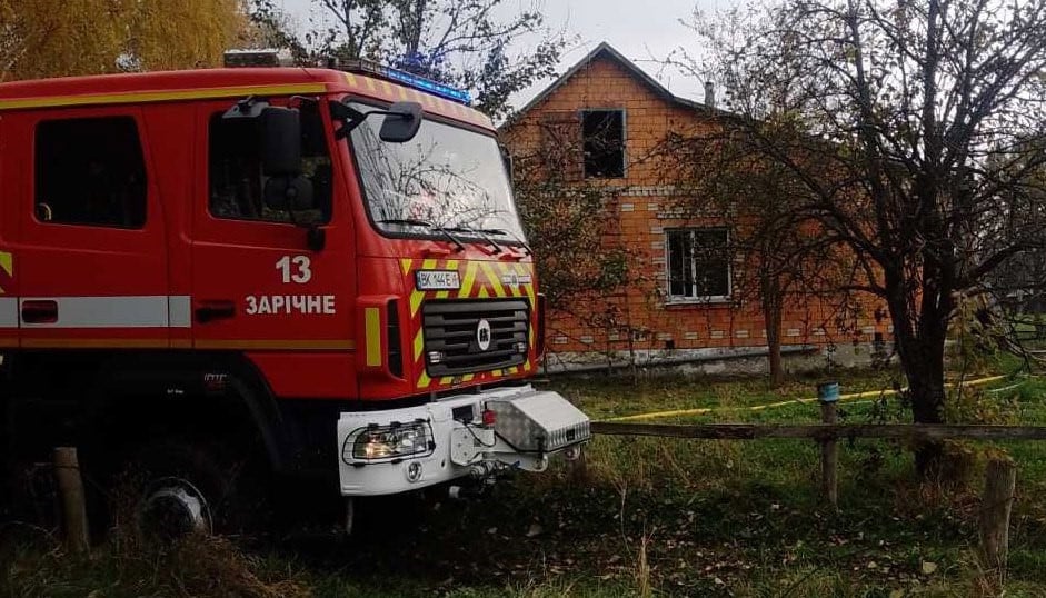 Пожежа у селі Серники: чоловік отримав опіки та госпіталізований
