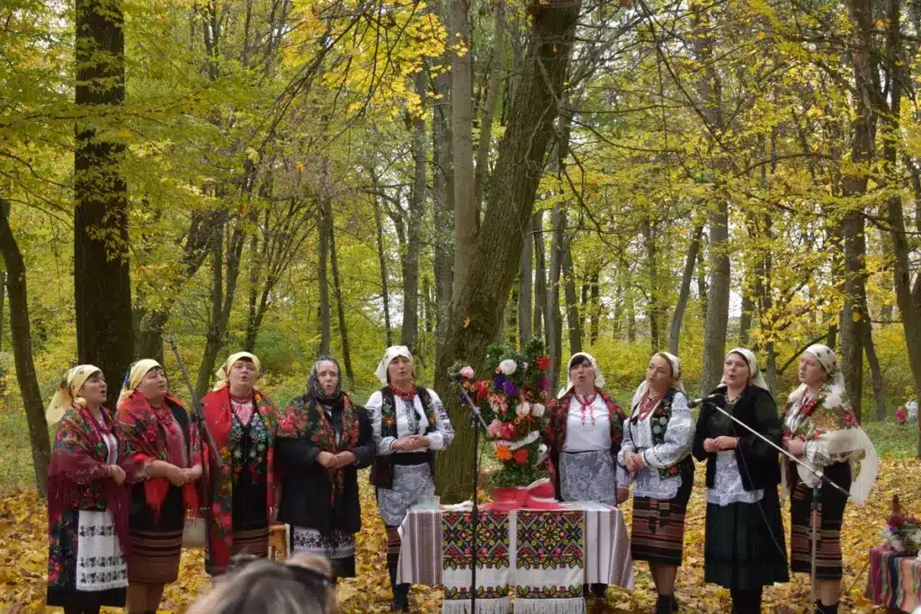 Виконавці мистецької програми.