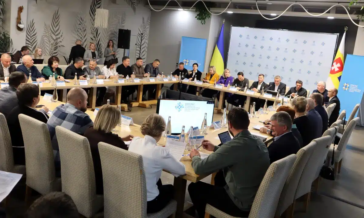 На Рівненщині визначили нові стандарти підтримки армії. Громади мають виділяти не менше 10% бюджету На Рівненщині визначили нові стандарти підтримки армії. Громади мають виділяти не менше 10% бюджету