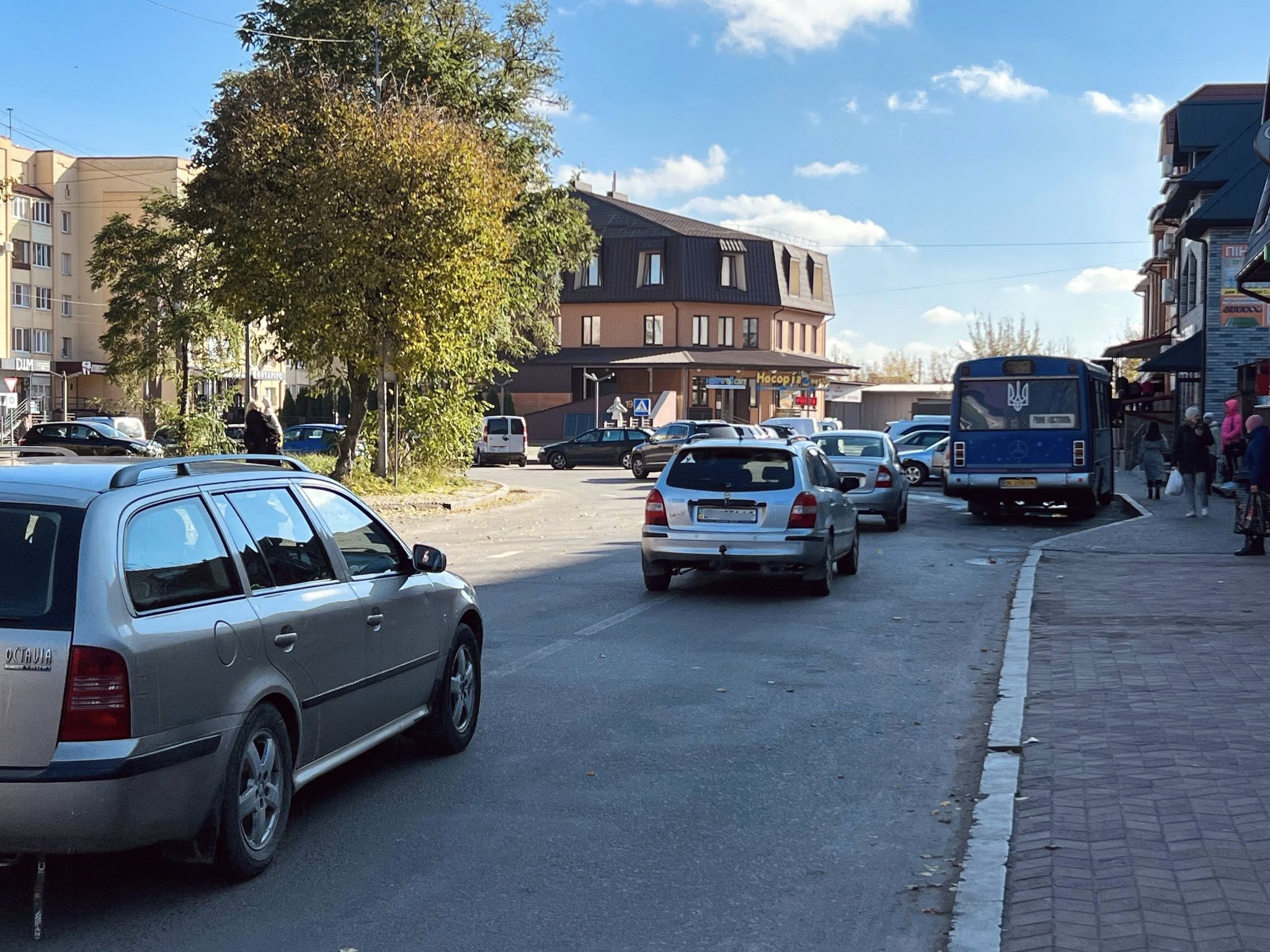 У Костополі перенесуть зупинку «Кристал» через нову схему дорожнього руху У Костополі перенесуть зупинку «Кристал» через нову схему дорожнього руху