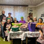 5 тонн м’яса та 5 км кишки: жінки з Вараша печуть ковбасу для ЗСУ 5 тонн м’яса та 5 км кишки: жінки з Вараша печуть ковбасу для ЗСУ