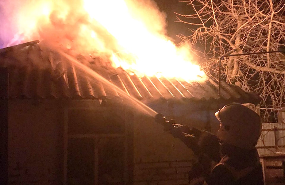 У Березному рятувальники загасили пожежу в житловому будинку