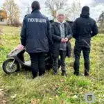 На Рокитнівщині викрили жінку, яка викрала мопед Жінку, що викрала мопед, затримує поліція.