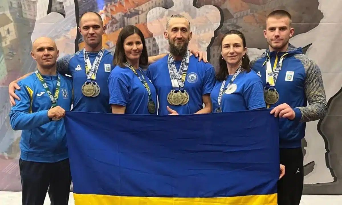Спортсмени з Сарненщини вибороли перемоги у гирьовому спорті на Чемпіонаті і Кубку світу