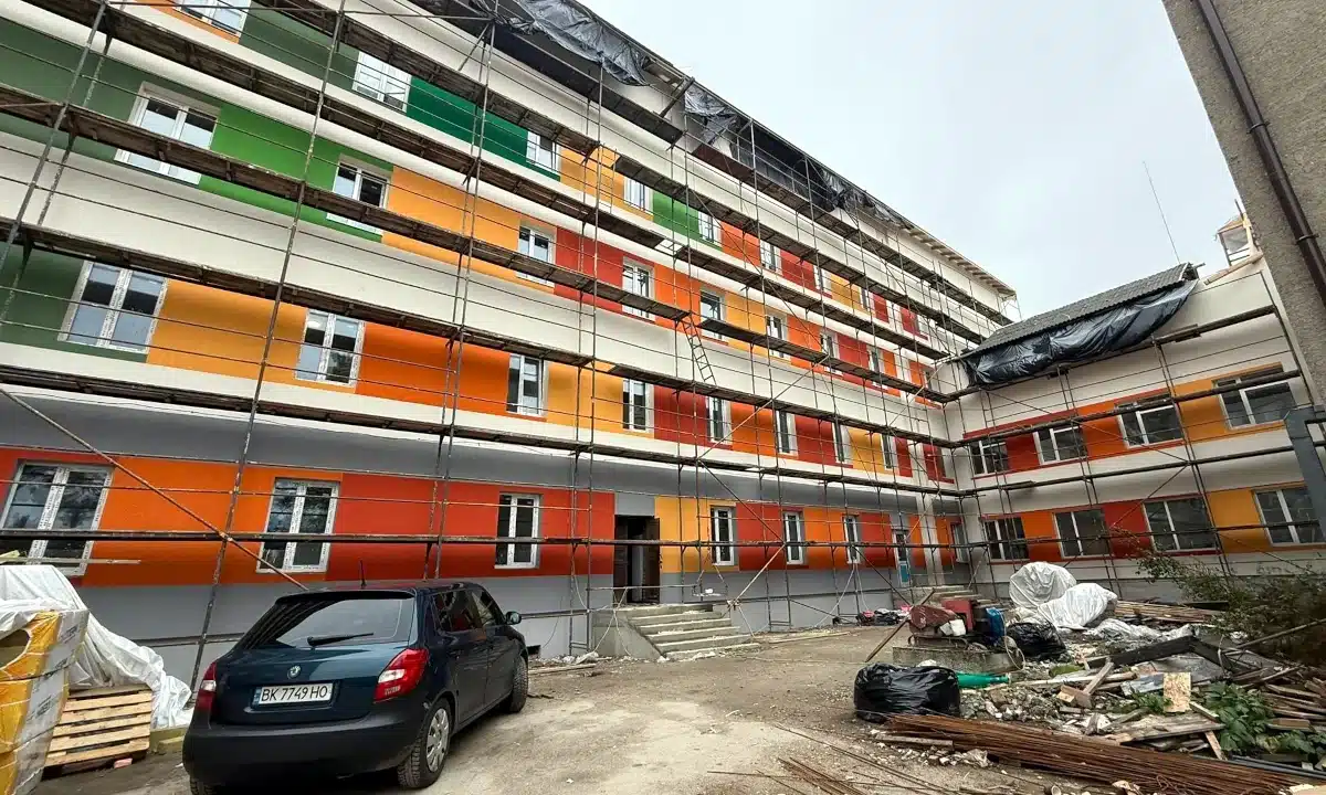 Термомодернізація пологового відділення лікарні у Сарнах. Споживатиме на 1,2 млн кВт-год менше енергії на рік