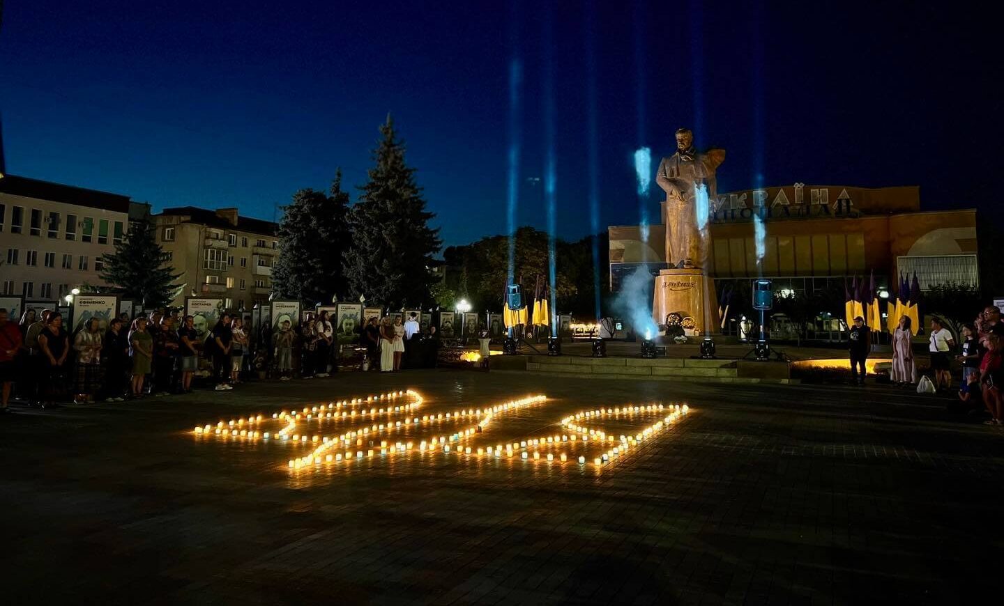 Рівняни вшанували Героїв України акцією «Світло пам’яті»