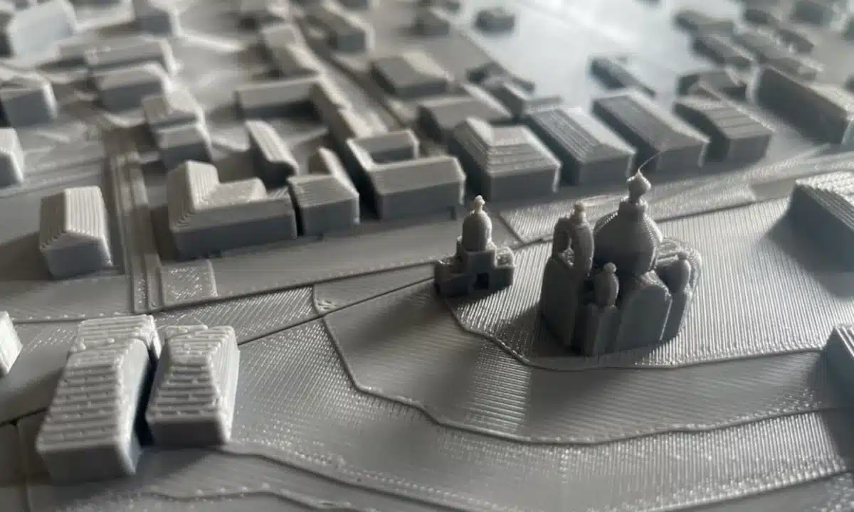 Доторкнутись до історії. У Рівному презентували тактильну карту старого міста Тактильна карта старого міста Рівне.