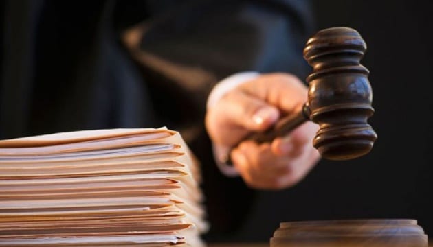Ексчиновника на Рівненщині засудили до 8 років за систематичне вимагання хабарів
