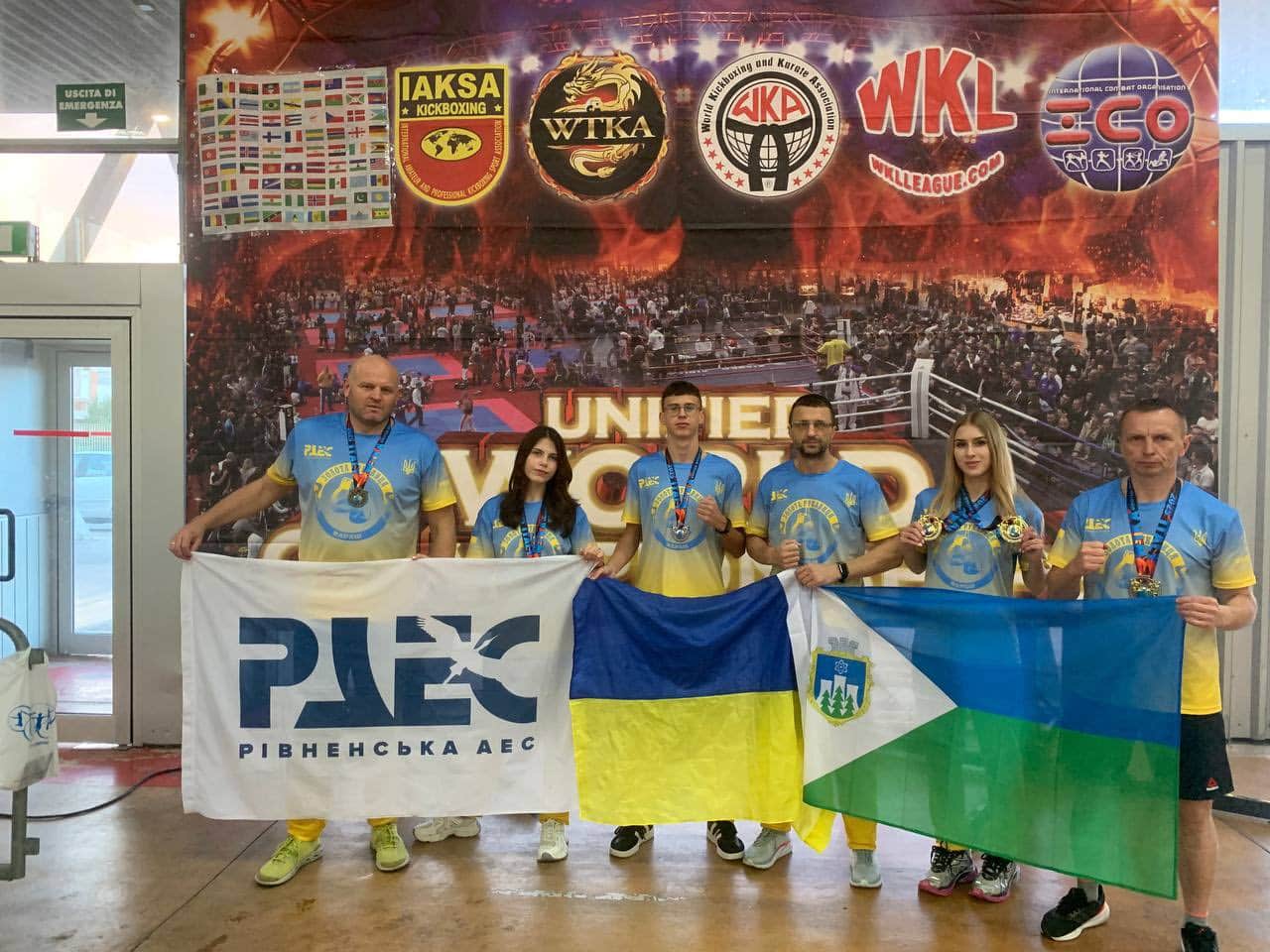 Вараські спортсмени вибороли медалі на Чемпіонаті світу з кікбоксингу Вараські спортсмени на чемпіонаті світу з кікбоксингу