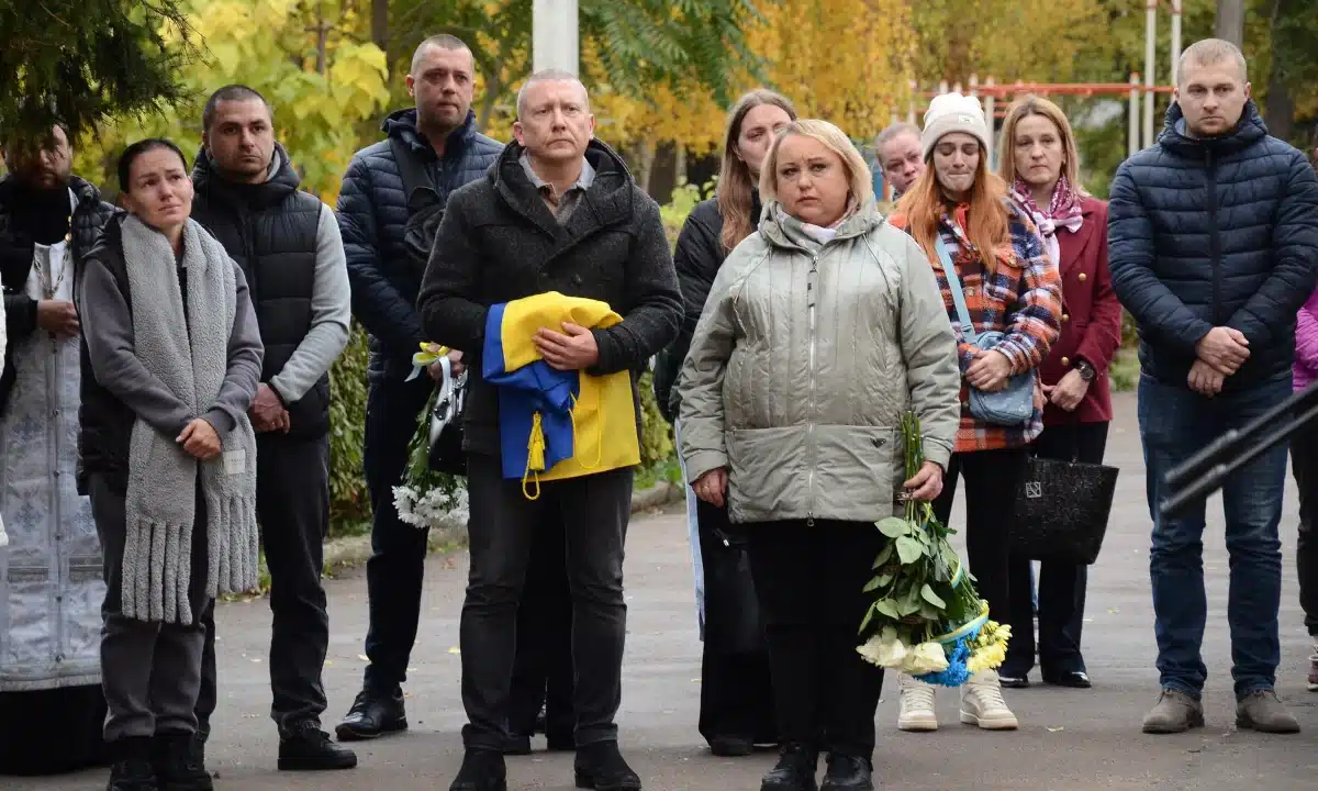 Присутні на вшануванні пам'яті Владислава Простакова.