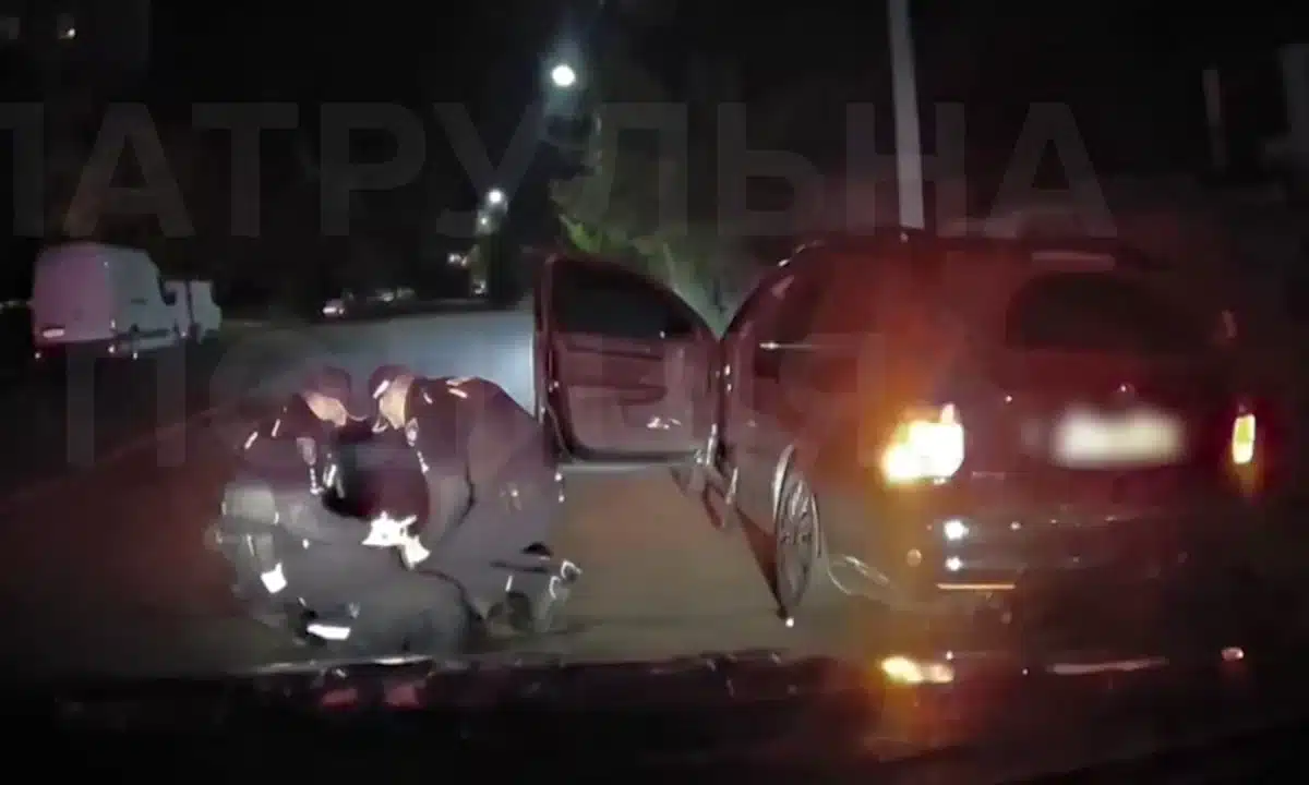 Нетверезий водій у Рівному намагався втекти від патрульних (ВІДЕО)