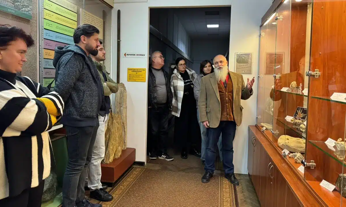 У Рівному відкрилася виставка «Давній світ. Подорож у минуле» – мандрівка у часи динозаврів