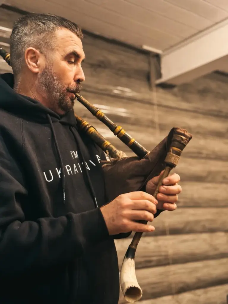zhovten-akustychnyj-05