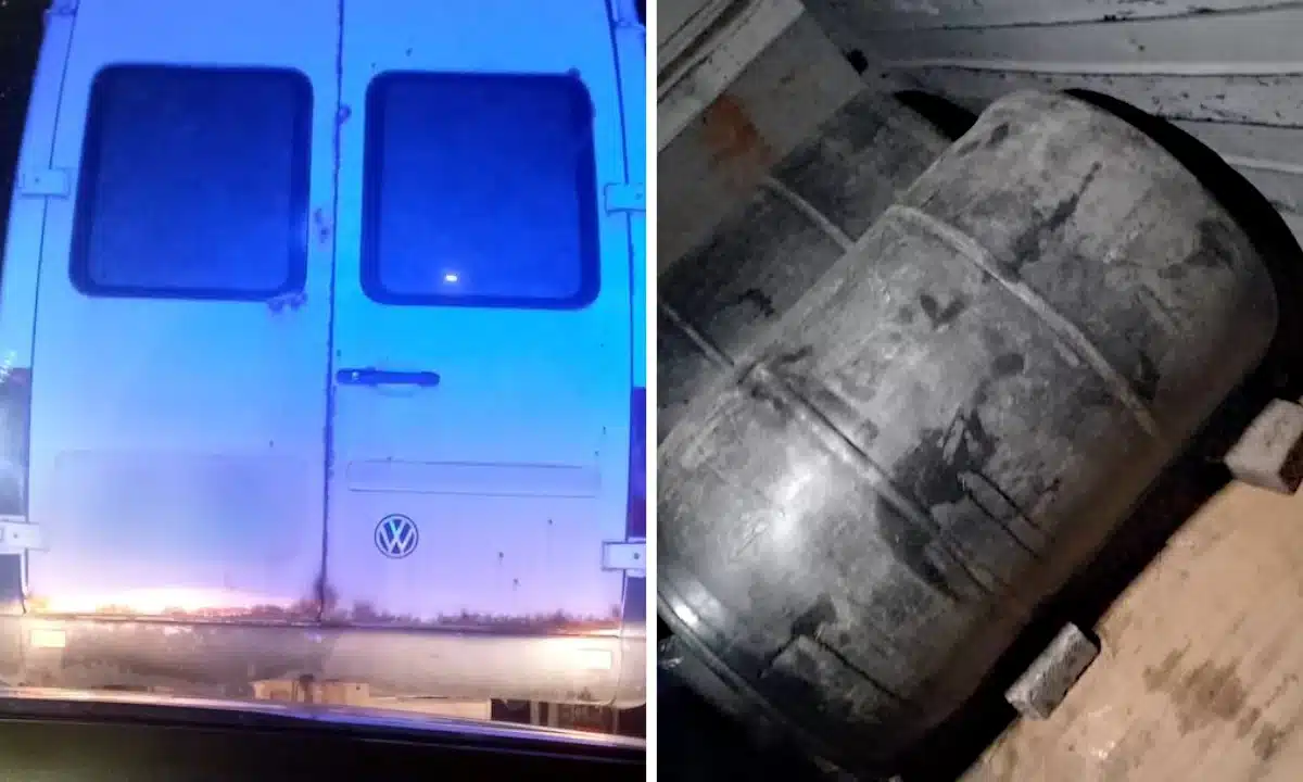 400 літрів спирту без акцизу виявили у Рівному в автомобілі Авто і бочки в яких безакцизний спирт.