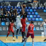 БК «Рівне» у Дніпрі програв Запоріжжю після серії тривог і погоні за рахунком