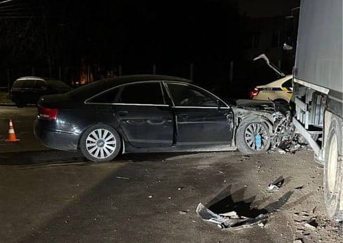 Машина потрапила в дтп