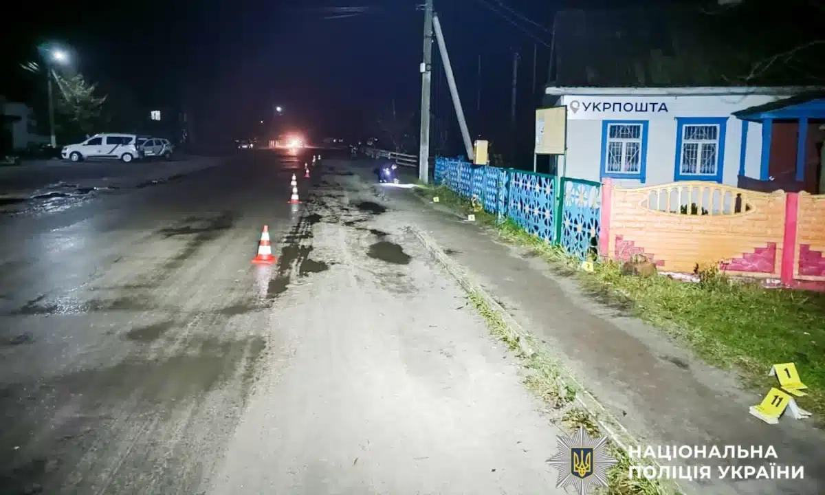 У Тинному на Сарненщині неповнолітній мотоцикліст травмувався в’їхавши у паркан Місце ДТП, в якій травмувався неповнолітній мотоцикліст.