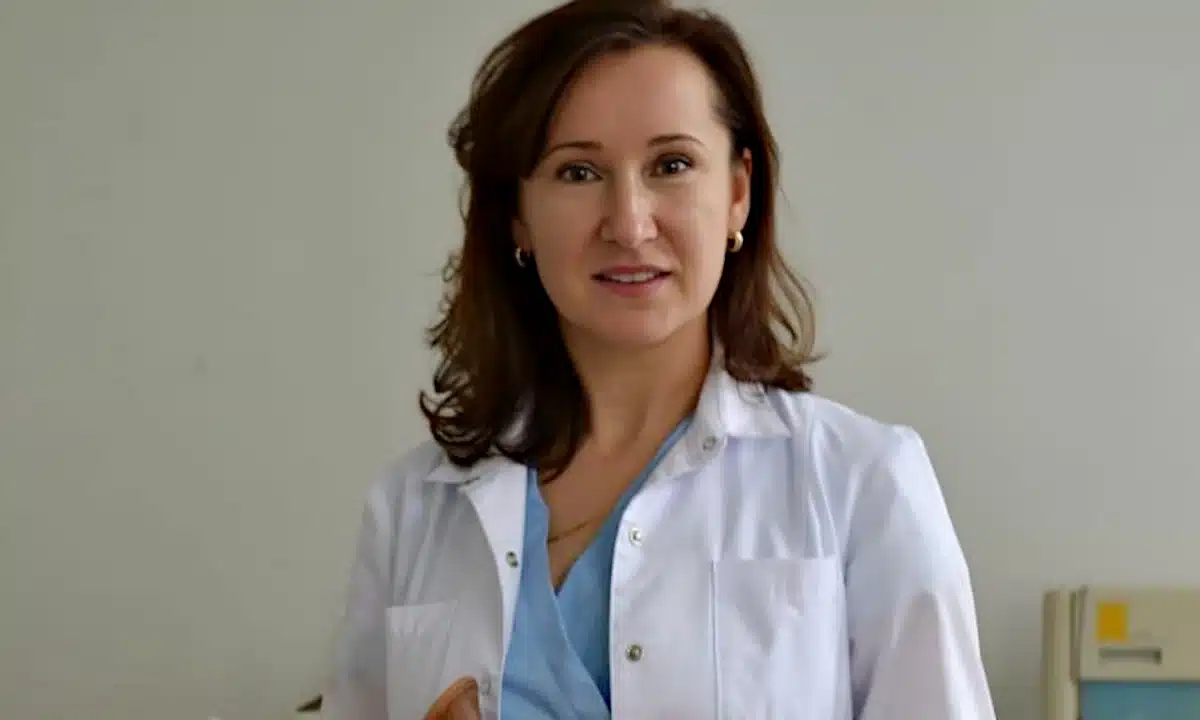 Гаряча лінія обслуговуватиметься лікаркою з 19-річним досвідом.