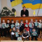 маленькі екоактивісти у залі засідань Гощанської селищної ради