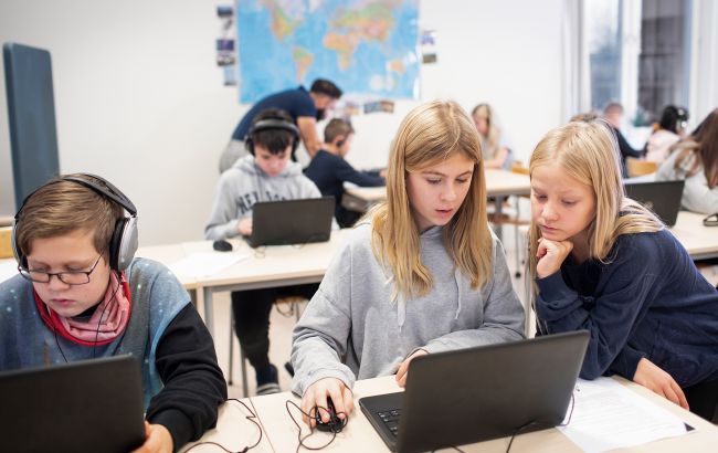 профільна старша школа Рівне