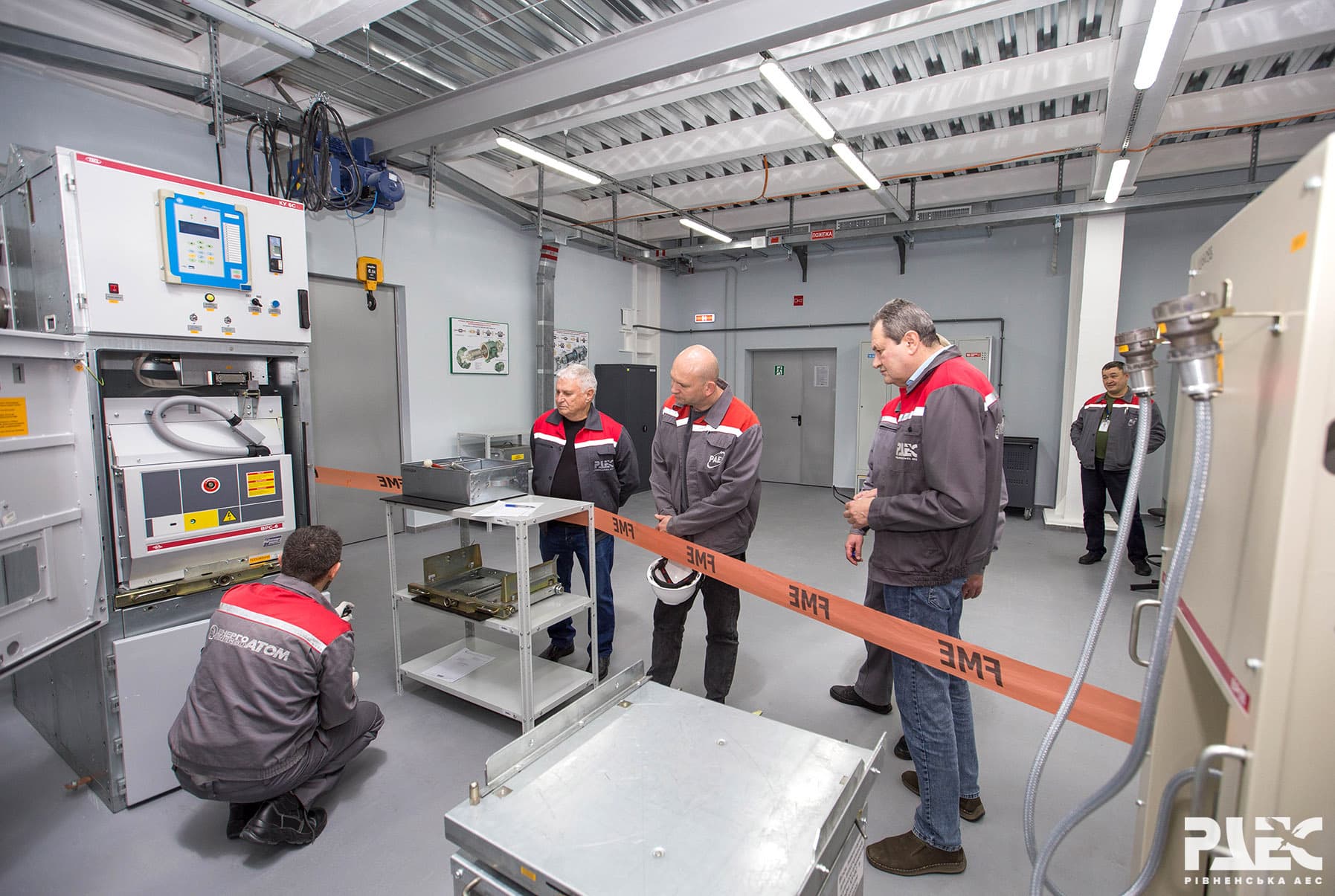 Тренажер 6 кВ для навчання ремонтників