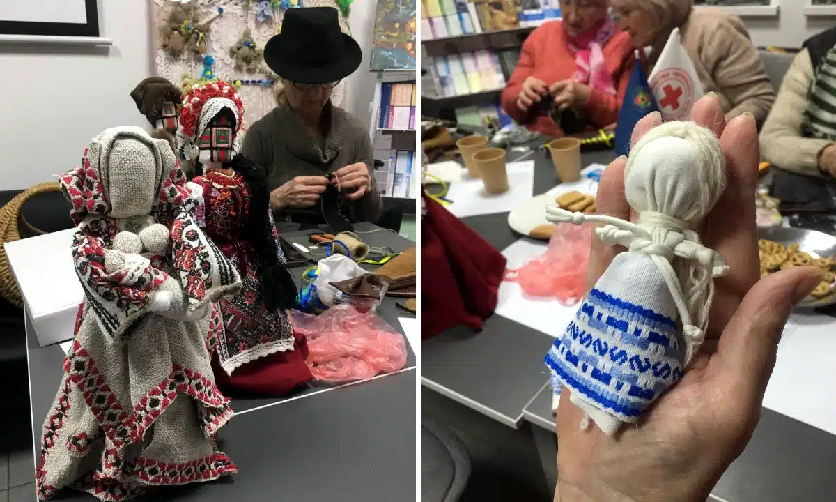 У Рівному для переселенців провели знайомство з поліськими традиціями Ляльки-мотанки.