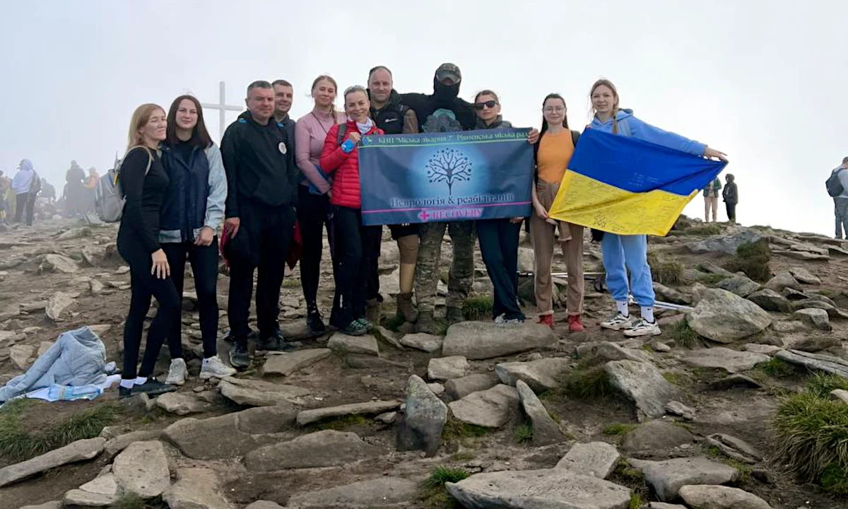 П’ятеро військових з ампутаціями разом із командою Recovery підкорили Говерлу П'ятеро військових з ампутаціями, разом з групою RECOVERY підкорили Говерлу.