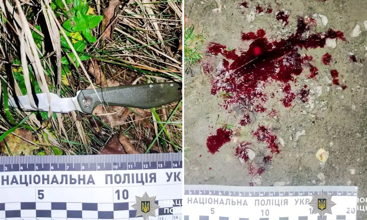 Ніж і сліди крові на місці інциденту, під час якого таксист поранив ножем пасажира.