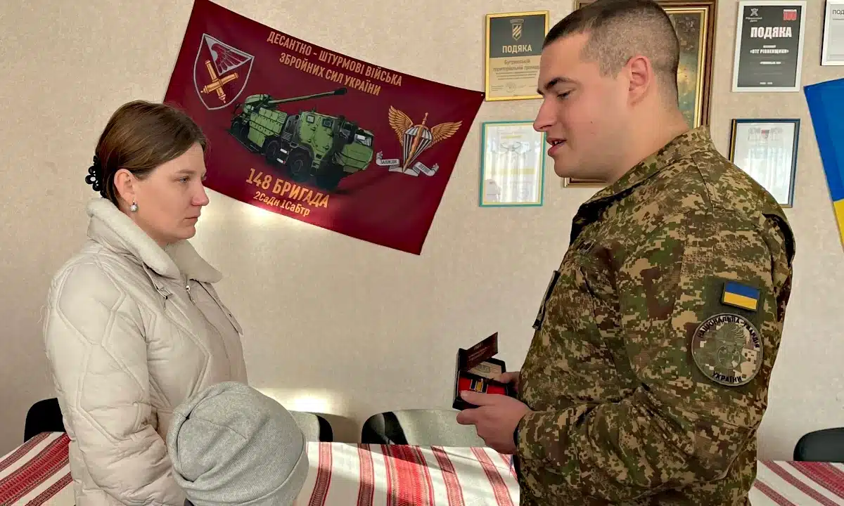 Мешканця Олексіївки Василя Мельничука посмертно нагородили орденом «За мужність» III ступеня Василя Мельничука посмертно нагородили орденом "За мужність". Нагороду приймає дружина.