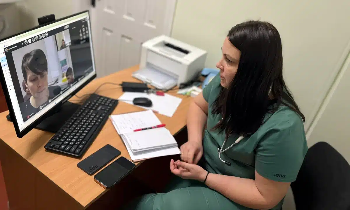 Телемедична консультація для 10-річного пацієнта.