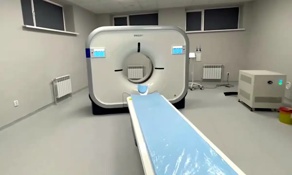 Новий томограф у Вараській багатопрофільній лікарні.