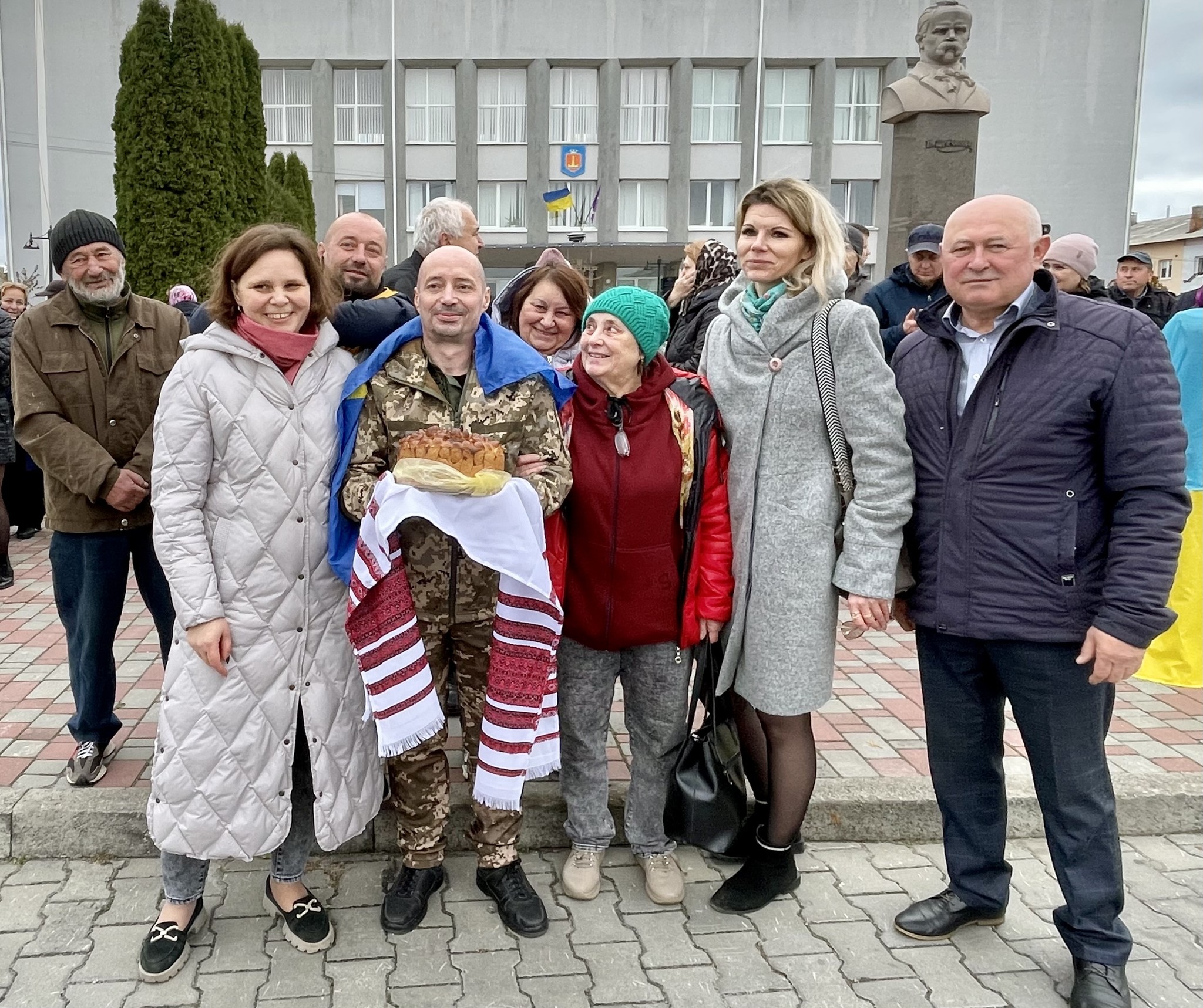 У Корці зустріли військового який три роки перебував у російському полоні