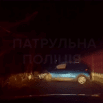 Водій врізався в дерево.