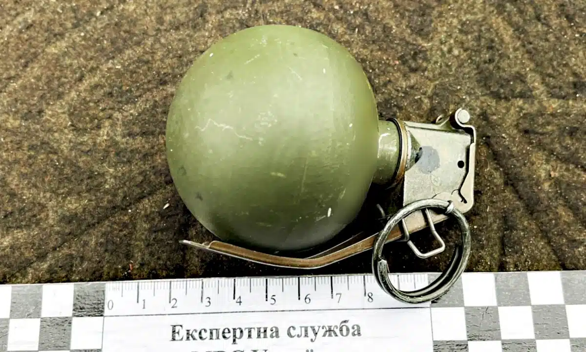 На Варашчині затримали чоловіка за незаконне зберігання боєприпасів Граната «M-67».