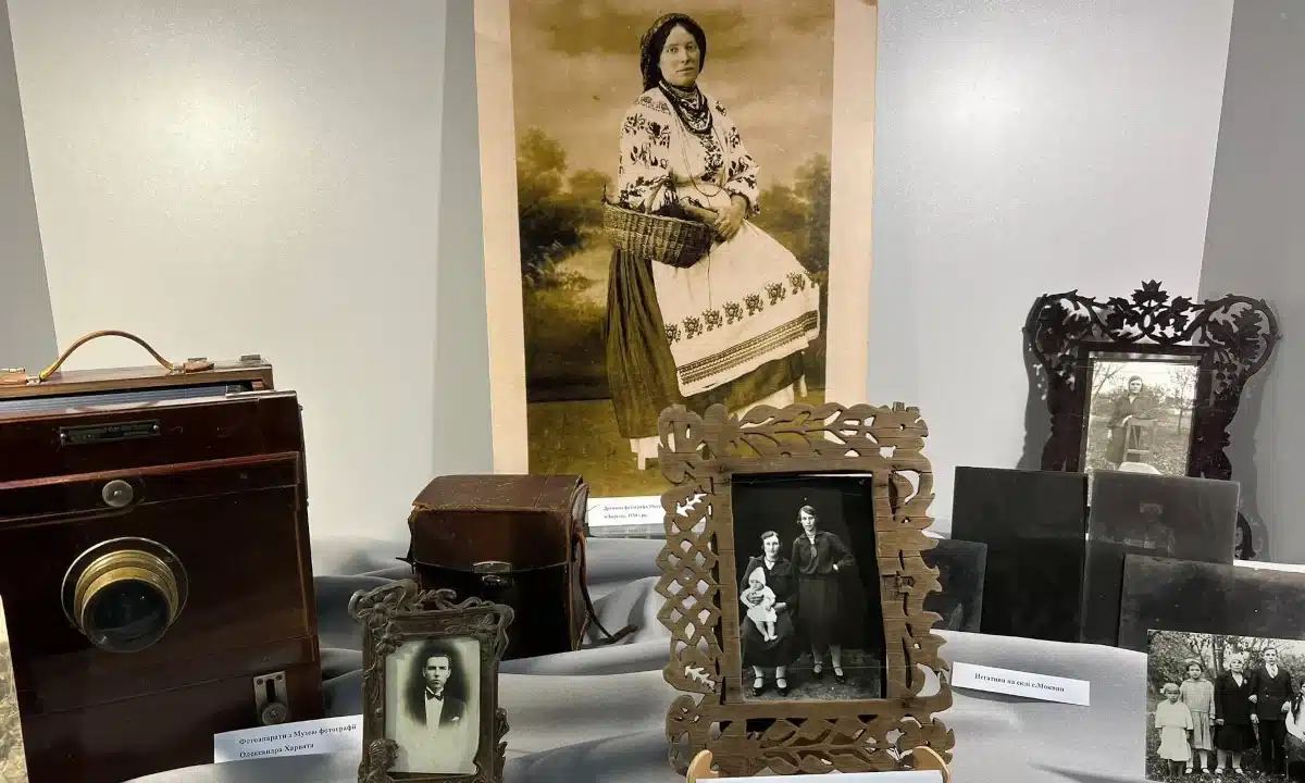 Виставку «Фотолітописці Березнівщини» відкрили у Рівному Виставка «Фотолітописці Березнівщини».