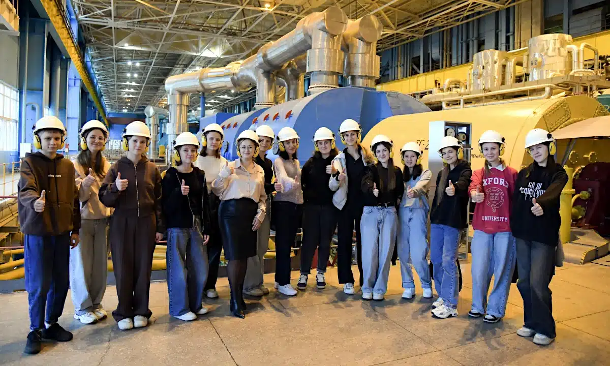 Учні, які взяли участь у проєкті «Ядерна школа РАЕС».