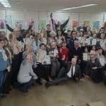 Групове фото учасників і переможців конкурсу «ФеНоМенальне Рівне–2025» під час нагородження