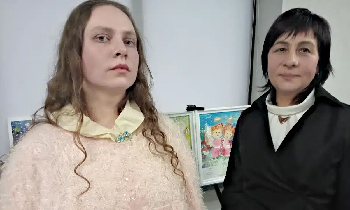 Анжеліка з мамою Марією.