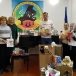 Різдвяні подарунки дітям прифронтової Бериславської громади передала Рівненська громада У Рівненській музичній школі зібрали подарунки для дітей Берислава.