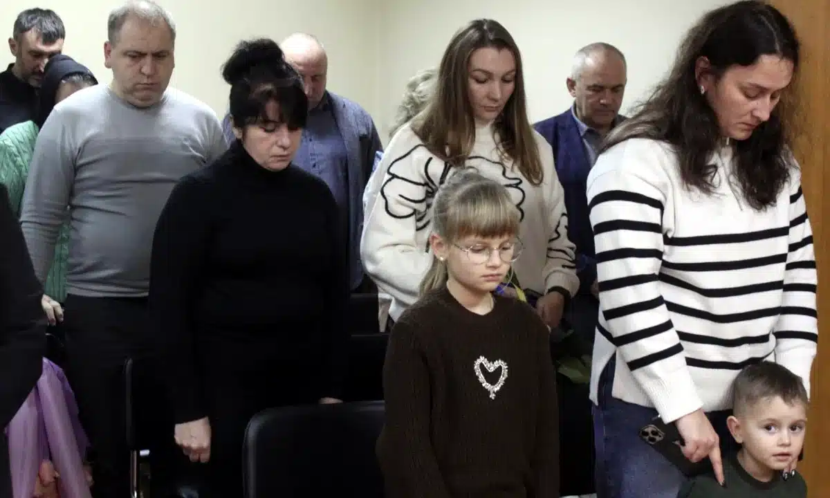 Державні нагороди родинам загиблих захисників України вручили на Рівненщині Під час церемонії вручення державних нагород.