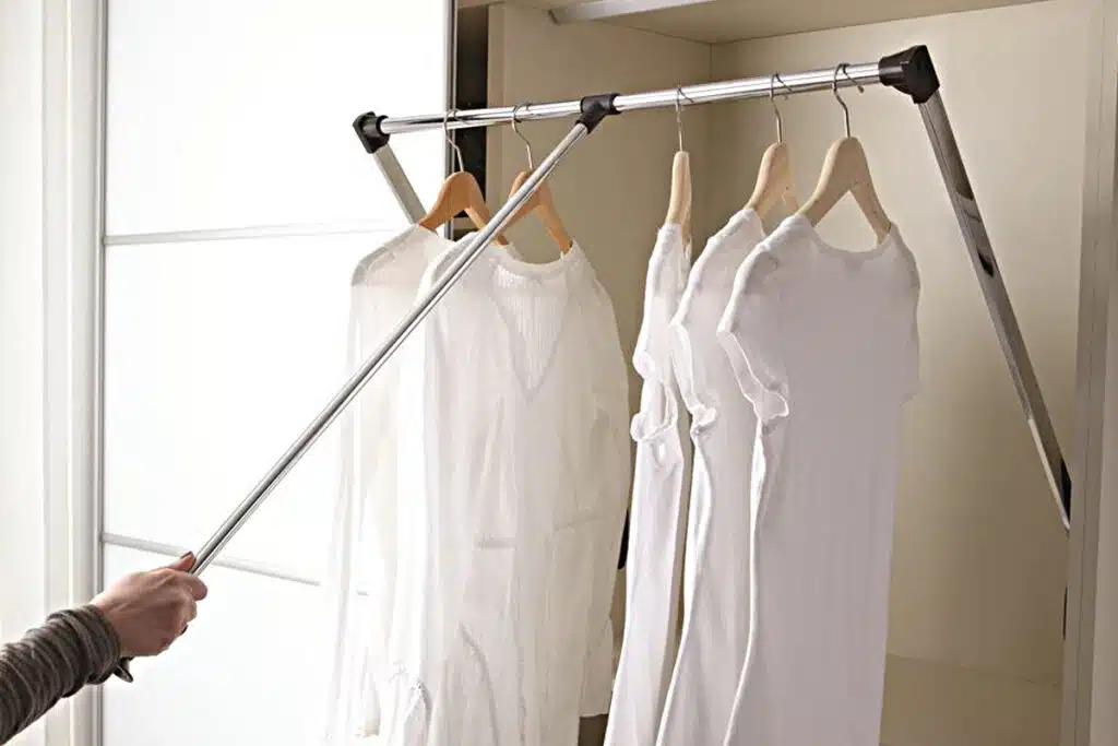 Кутові або «сліпі» зони для гардеробу